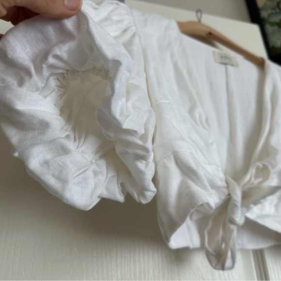 DISSH Puff Sleeve Linen Tie Front Top. Size: 8 - Picture 6 of 12